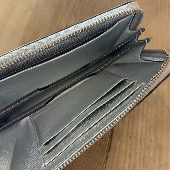 Michael Kors Wallet - Picture 3 of 3